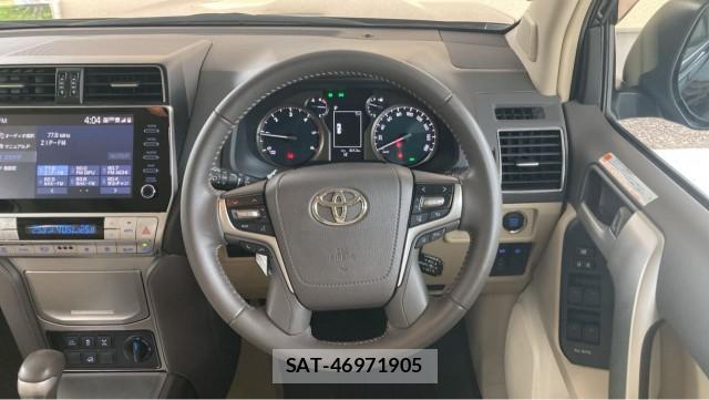 Toyota LAND CRUISER PRADO 2023-08 8281819-16