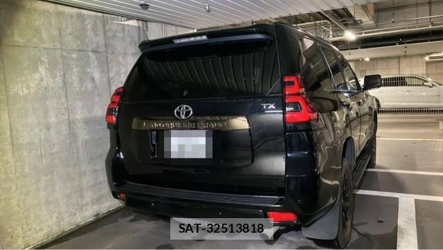 Toyota LAND CRUISER PRADO 2022-02 8281887-12