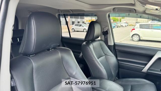 Toyota LAND CRUISER PRADO 2019-08 8281900-4