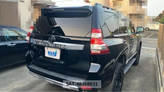 Toyota LAND CRUISER PRADO 2015-09 8282029-12
