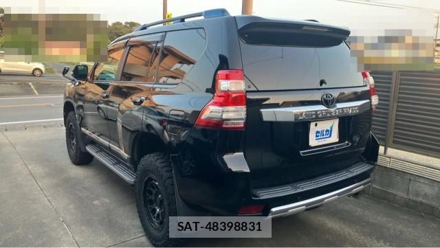 Toyota LAND CRUISER PRADO 2015-09 8282029-13