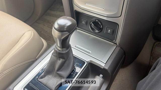 Toyota LAND CRUISER PRADO 2023-06 8282036-10
