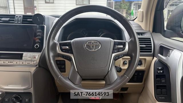 Toyota LAND CRUISER PRADO 2023-06 8282036-12