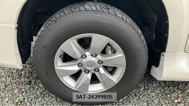 Toyota LAND CRUISER PRADO 2023-12 8282049-8