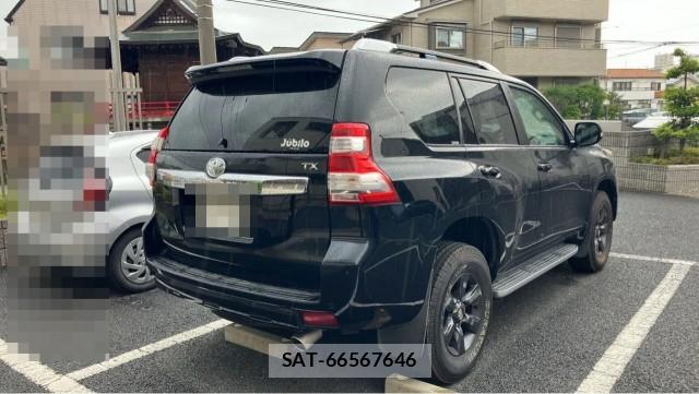 Toyota LAND CRUISER PRADO 2015-04 8282180-12