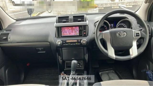 Toyota LAND CRUISER PRADO 2015-04 8282180-2