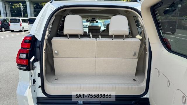 Toyota LAND CRUISER PRADO 2023-04 8282185-17