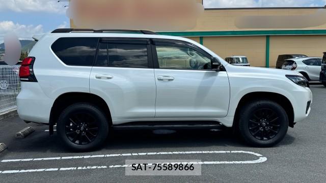 Toyota LAND CRUISER PRADO 2023-04 8282185-3
