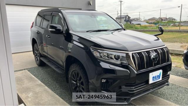 Toyota LAND CRUISER PRADO 2021-10 8282226-11