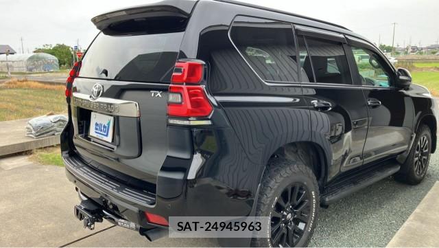 Toyota LAND CRUISER PRADO 2021-10 8282226-12