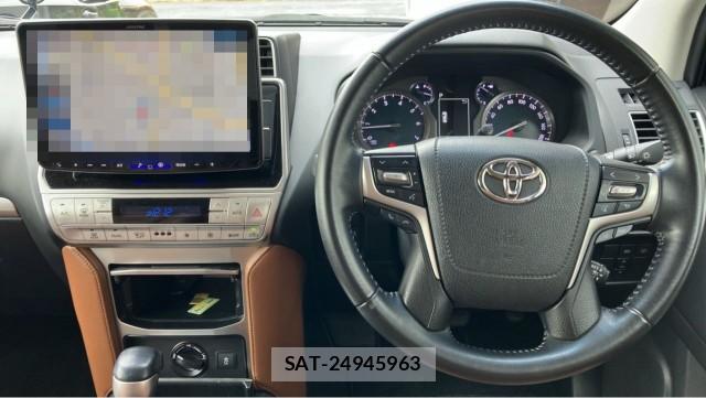 Toyota LAND CRUISER PRADO 2021-10 8282226-16