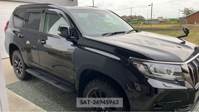Toyota LAND CRUISER PRADO 2021-10 8282226-3