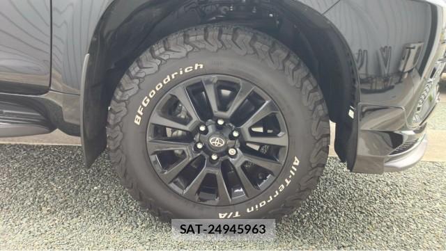 Toyota LAND CRUISER PRADO 2021-10 8282226-8