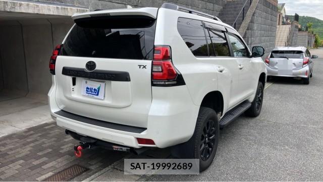 Toyota LAND CRUISER PRADO 2021-01 8282227-12