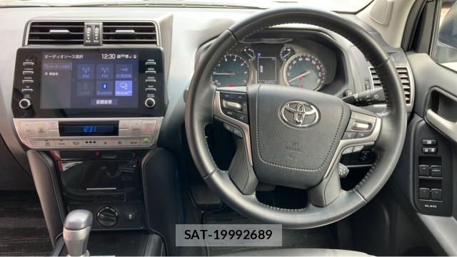Toyota LAND CRUISER PRADO 2021-01 8282227-16