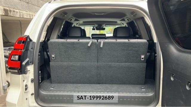 Toyota LAND CRUISER PRADO 2021-01 8282227-17