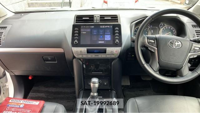 Toyota LAND CRUISER PRADO 2021-01 8282227-2