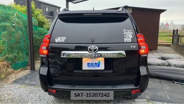 Toyota LAND CRUISER PRADO 2021-08 8282264-1