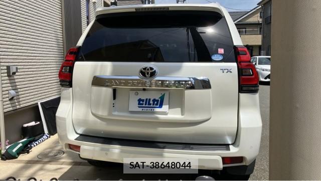 Toyota LAND CRUISER PRADO 2019-07 8282288-1