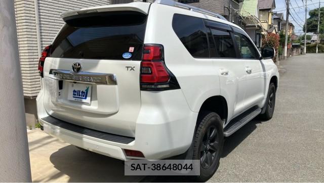 Toyota LAND CRUISER PRADO 2019-07 8282288-12