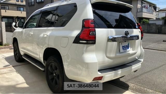 Toyota LAND CRUISER PRADO 2019-07 8282288-13