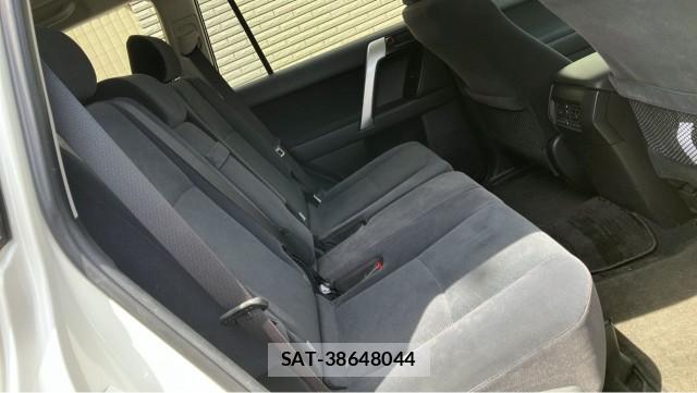 Toyota LAND CRUISER PRADO 2019-07 8282288-6