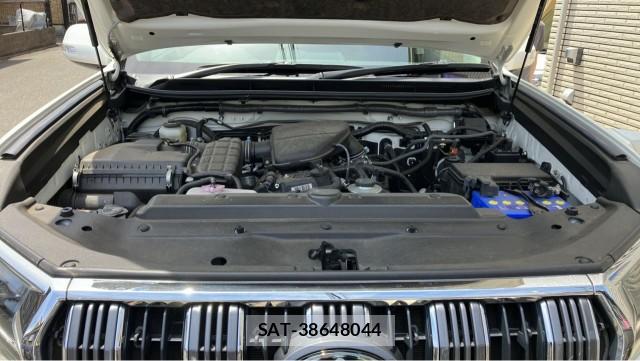 Toyota LAND CRUISER PRADO 2019-07 8282288-7