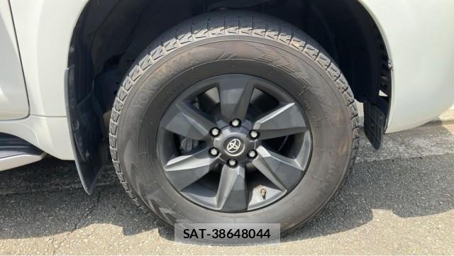 Toyota LAND CRUISER PRADO 2019-07 8282288-8