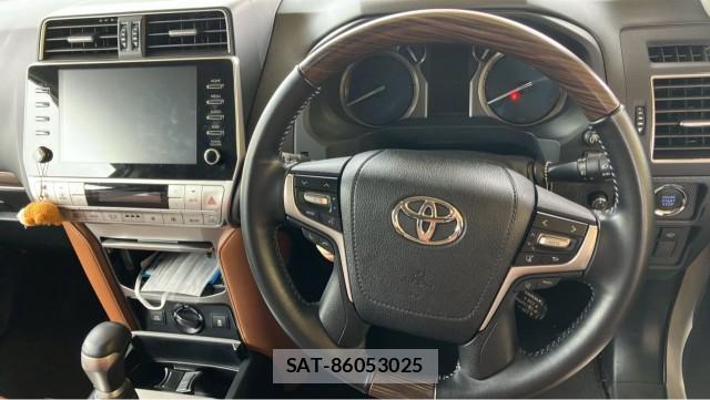 Toyota LAND CRUISER PRADO 2022-07 8282384-16