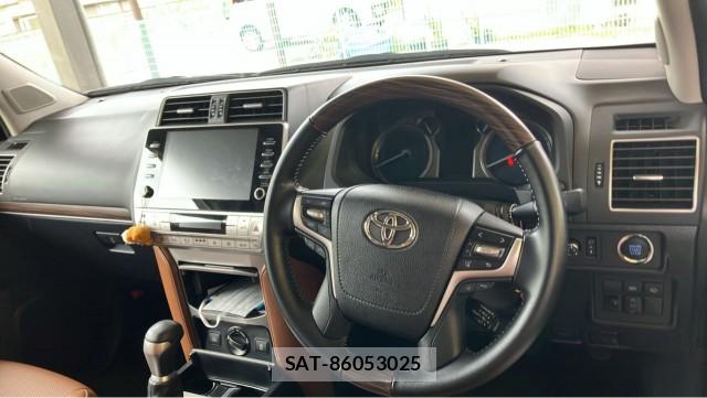 Toyota LAND CRUISER PRADO 2022-07 8282384-2