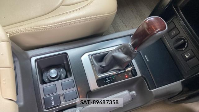 Toyota LAND CRUISER PRADO 2016-09 8282393-14