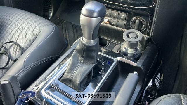 Toyota LAND CRUISER PRADO 2023-10 8282403-14