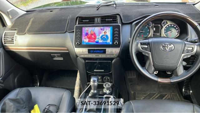 Toyota LAND CRUISER PRADO 2023-10 8282403-2
