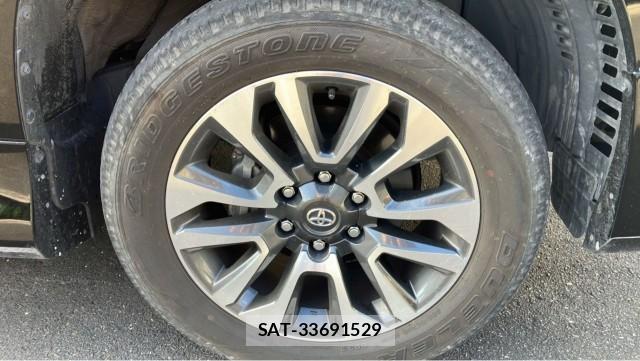 Toyota LAND CRUISER PRADO 2023-10 8282403-8