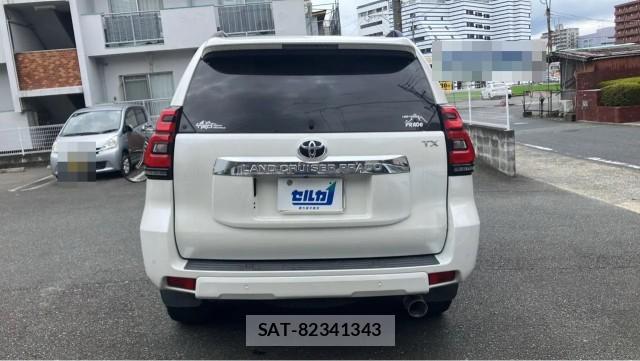 Toyota LAND CRUISER PRADO 2019-02 8282457-1