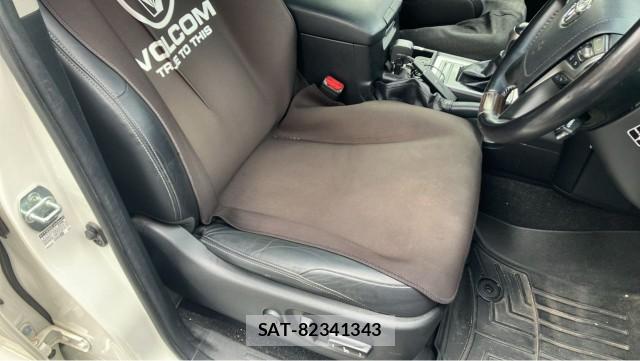 Toyota LAND CRUISER PRADO 2019-02 8282457-5