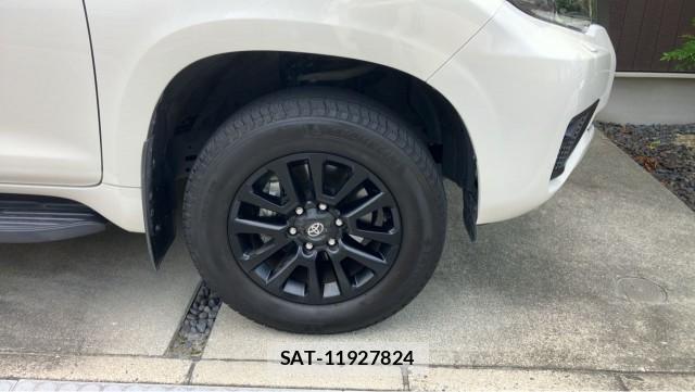 Toyota LAND CRUISER PRADO 2023-09 8282501-8