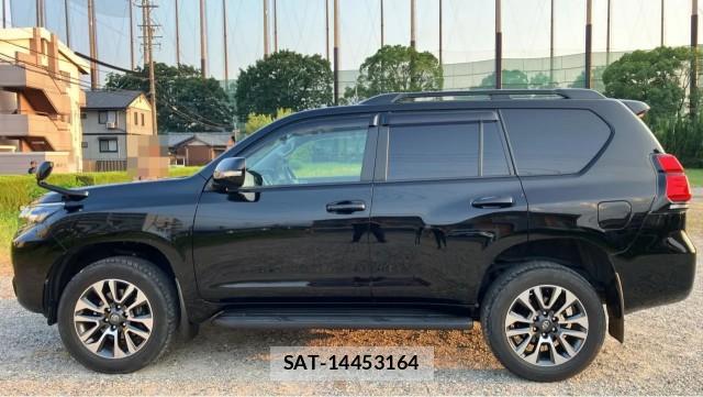 Toyota LAND CRUISER PRADO 2022-09 8282505-10