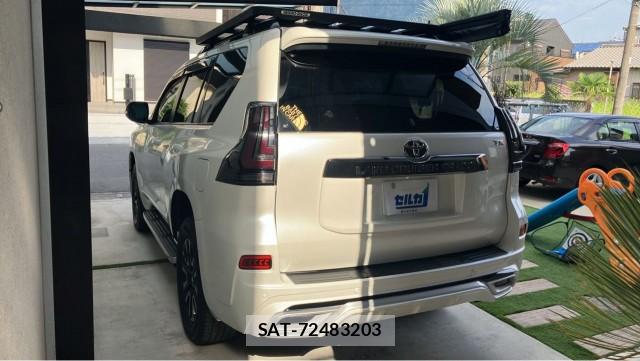 Toyota LAND CRUISER PRADO 2022-04 8282511-13