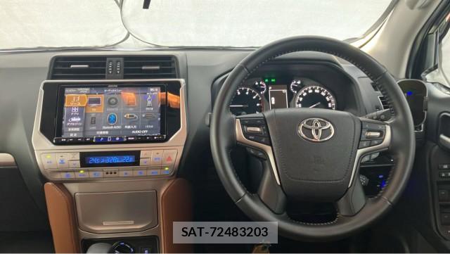 Toyota LAND CRUISER PRADO 2022-04 8282511-16