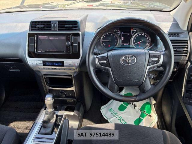Toyota LAND CRUISER PRADO 2018-01 8284379-2