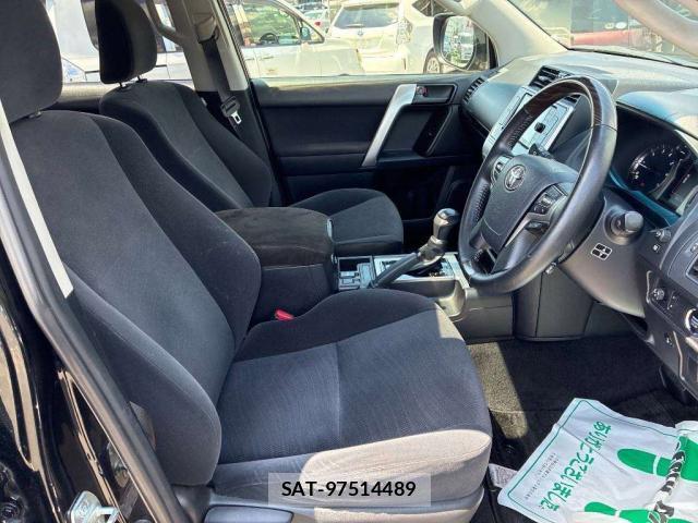 Toyota LAND CRUISER PRADO 2018-01 8284379-5