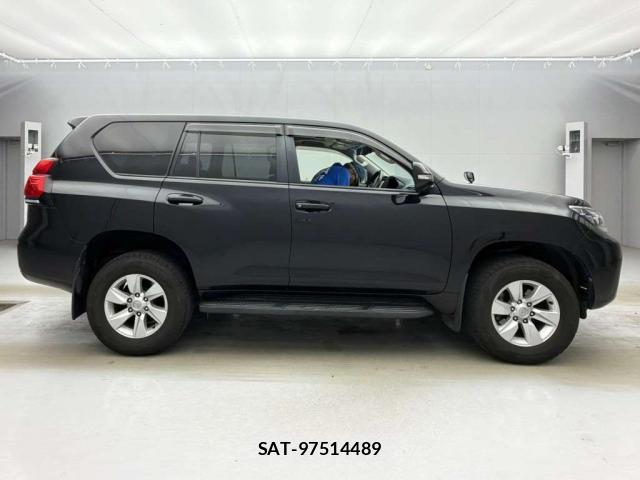Toyota LAND CRUISER PRADO 2018-01 8284379-8