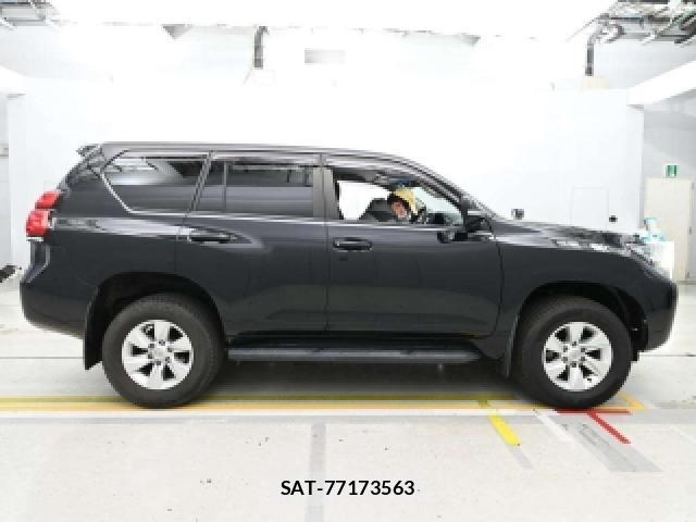 Toyota LAND CRUISER PRADO 2020-11 8284406-2