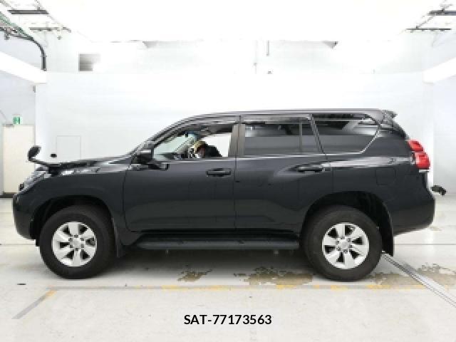 Toyota LAND CRUISER PRADO 2020-11 8284406-3