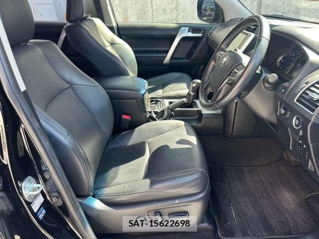 Toyota LAND CRUISER PRADO 2019-04 8284466-4