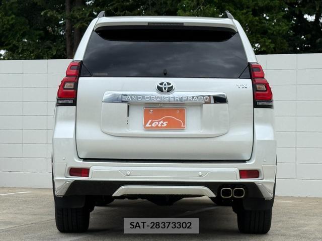 Toyota LAND CRUISER PRADO 2023-12 8284519-5