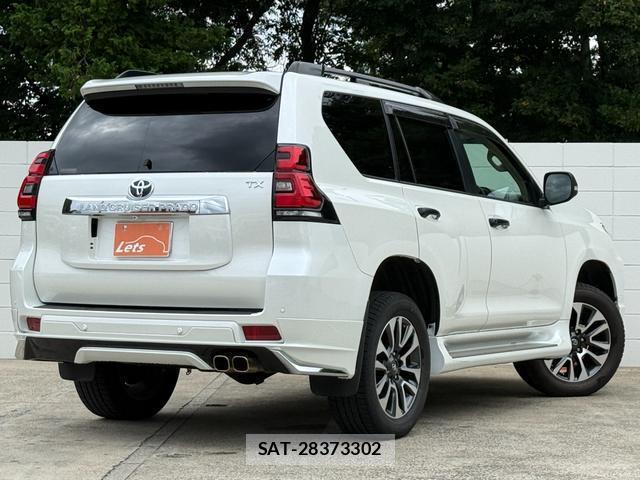 Toyota LAND CRUISER PRADO 2023-12 8284519-6