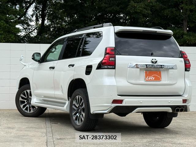 Toyota LAND CRUISER PRADO 2023-12 8284519-7