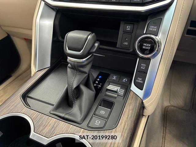 Toyota LAND CRUISER 2025-10 8276737-9